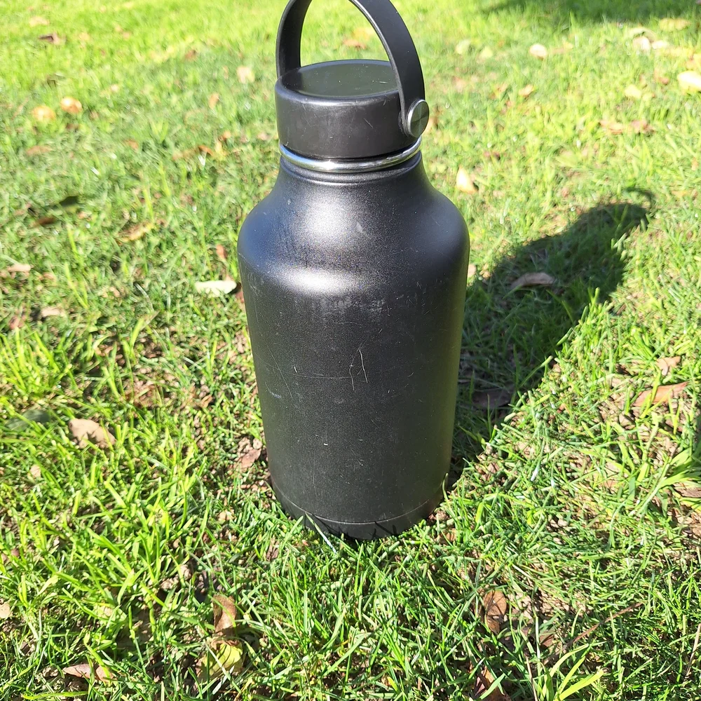Hydro Flask Black Insulated Bottle 64 Oz. - Picture 9 of 9